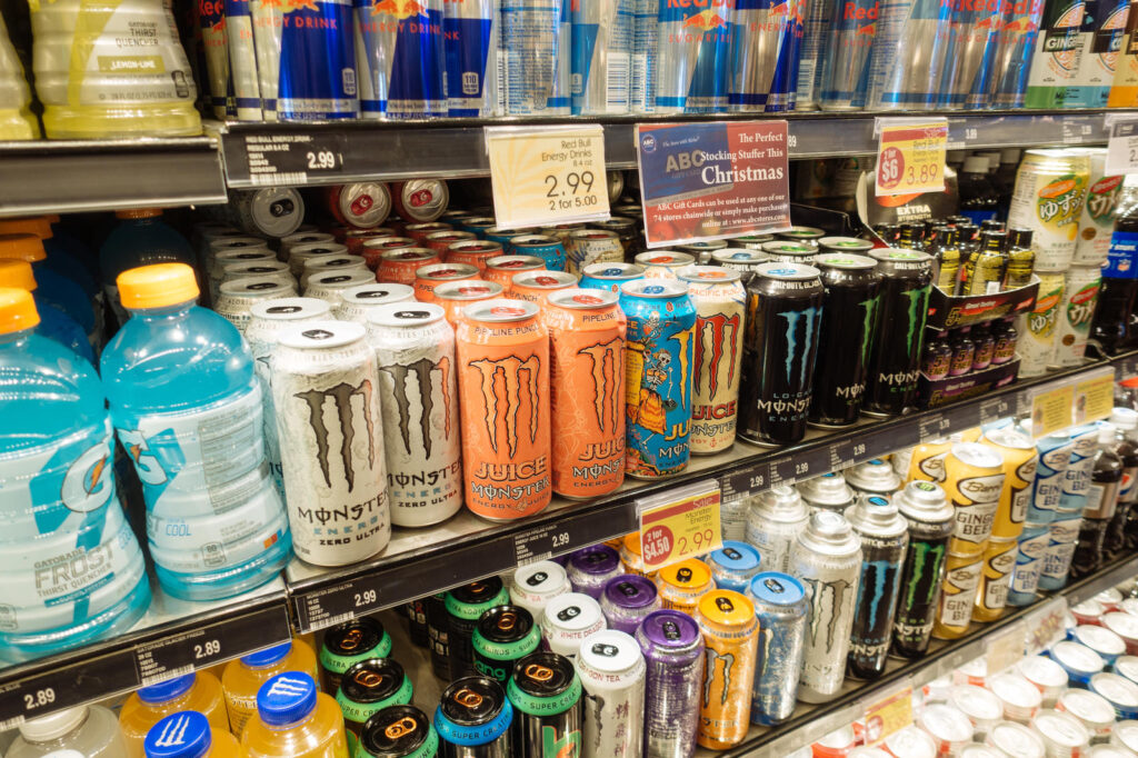 エナジードリンクの弊害とは?疲れをごまかさない体づくり